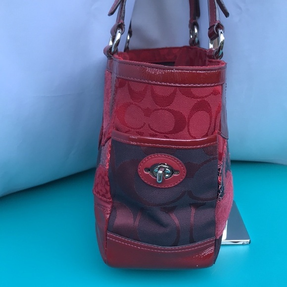 EUC MSRP $400 Limited Edition Vintage Coach Patchwork Shoulder Bag! - Picture 4 of 13